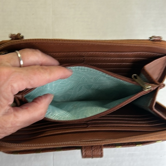 THE SAC BROWN LEATHER WALLET WITH GILD ACCENTS CLUTCH - Picture 7 of 16